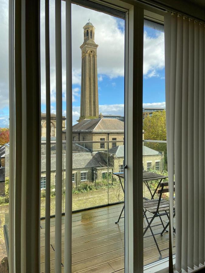 Blissful One Bed Near The River Saint Saint Kew المظهر الخارجي الصورة
