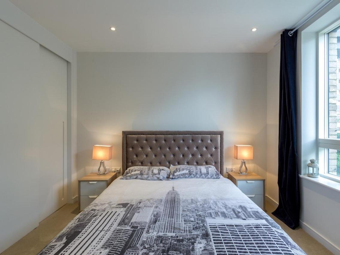 Blissful One Bed Near The River Saint Saint Kew المظهر الخارجي الصورة