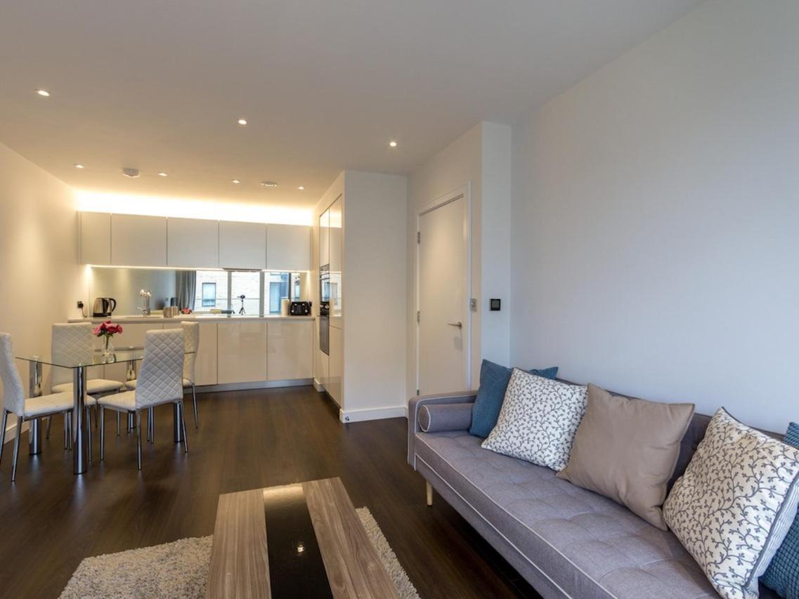 Blissful One Bed Near The River Saint Saint Kew المظهر الخارجي الصورة